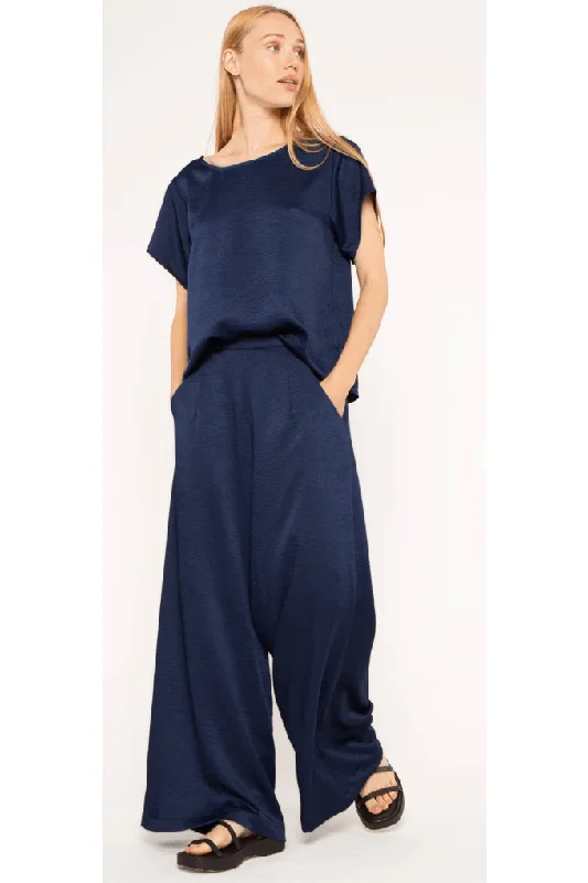 Ripley Rader Yacht Wide Leg Pant Navy Classic Straight Pants