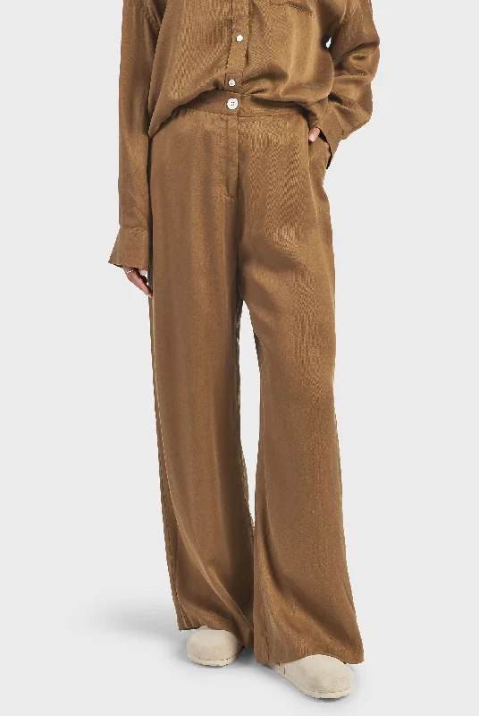 Greta Relaxed Trouser Trousers stylish modern