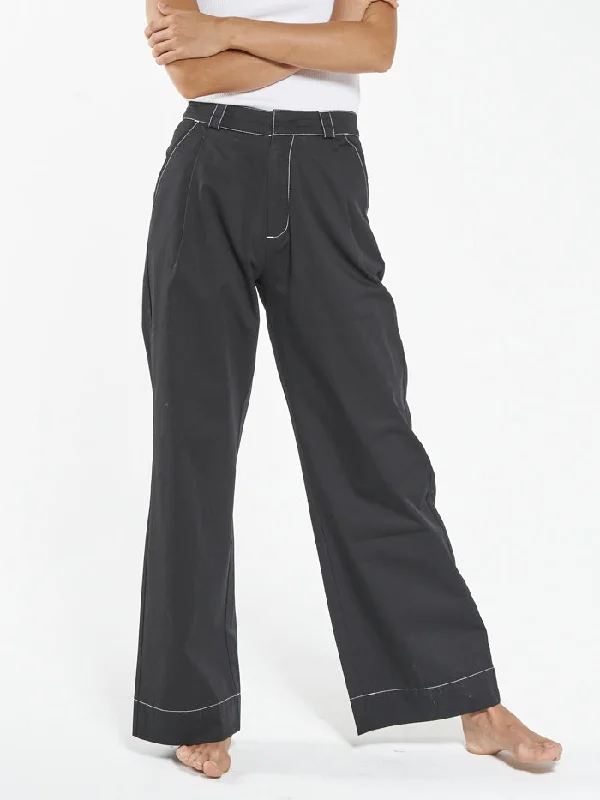 Artist Contrast Pleated Chino Pant - Black High-Waist Jogger Pants