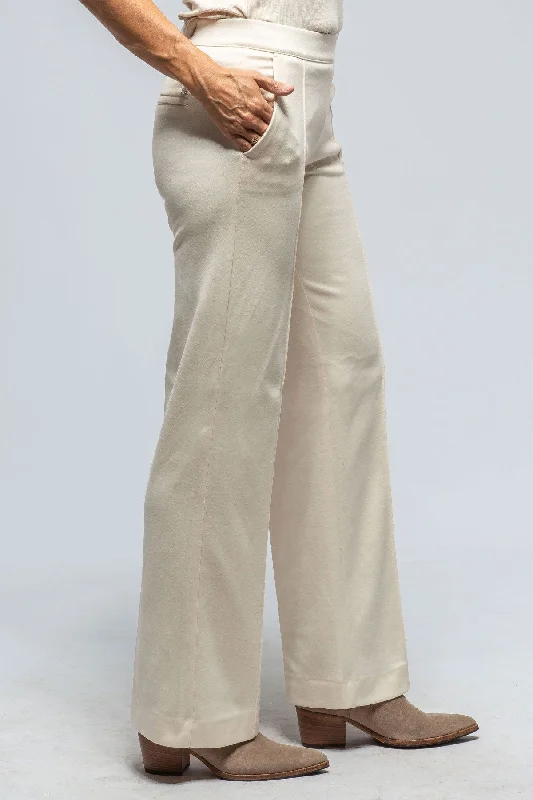 MAC Chiara Knit Trouser in Vintage White Trousers practical durable